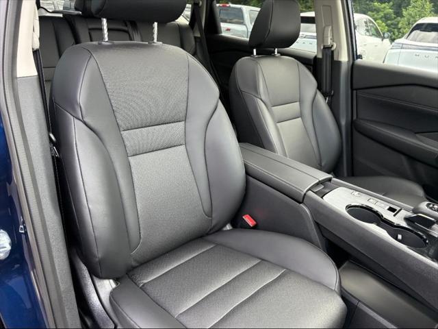 new 2025 Nissan Rogue car, priced at $32,061