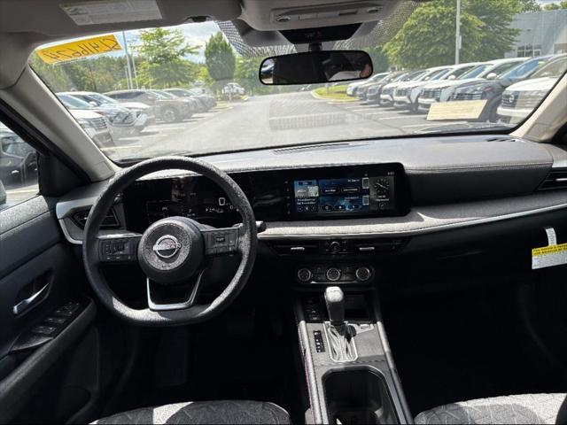 new 2025 Nissan Kicks car, priced at $26,555