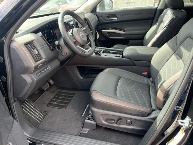 new 2025 Nissan Pathfinder car, priced at $52,605