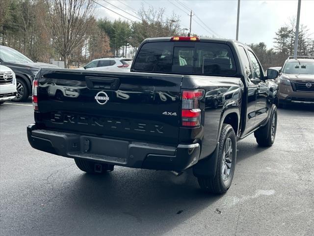 new 2025 Nissan Frontier car, priced at $39,678