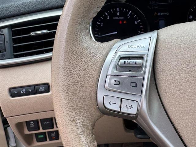 used 2015 Nissan Rogue car, priced at $14,132