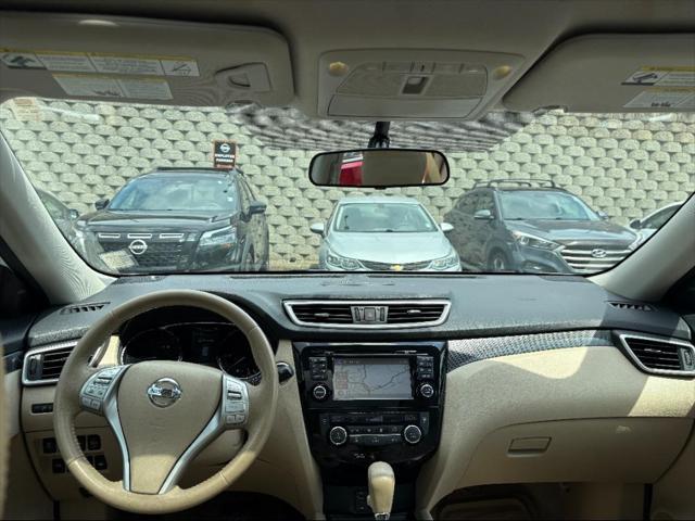 used 2015 Nissan Rogue car, priced at $14,132