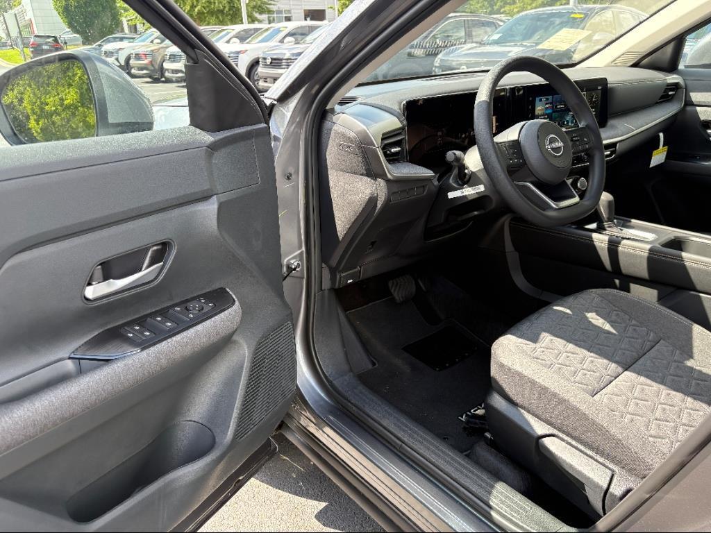 new 2025 Nissan Kicks car, priced at $26,937