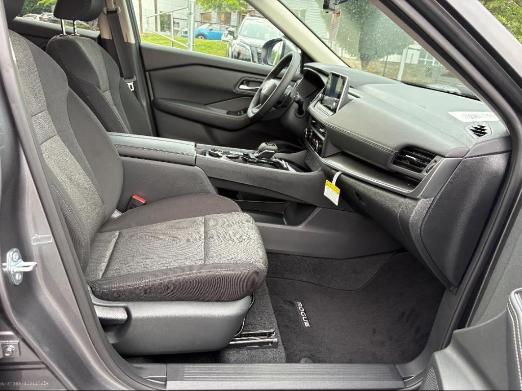 new 2025 Nissan Rogue car, priced at $32,424