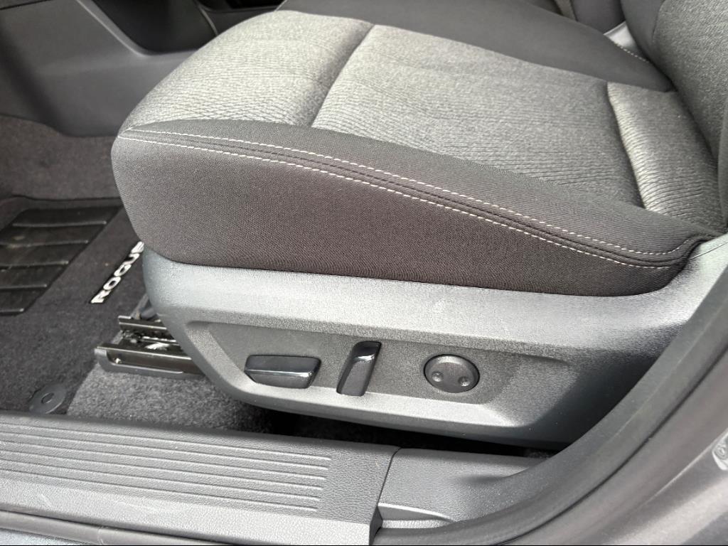 new 2025 Nissan Rogue car, priced at $32,424