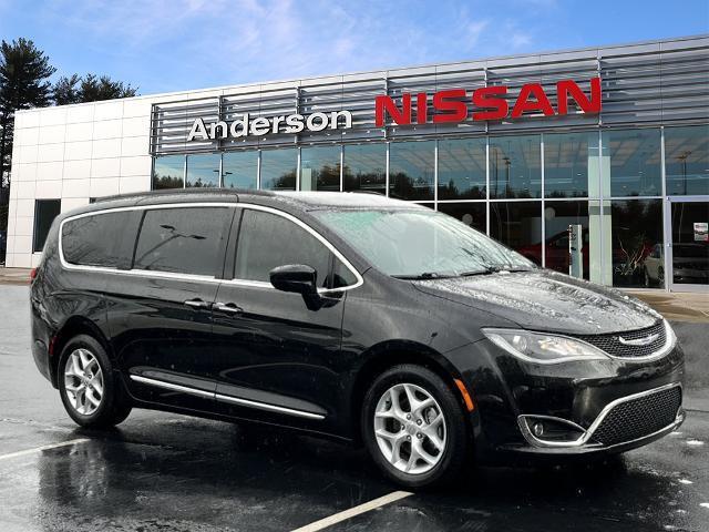 used 2017 Chrysler Pacifica car, priced at $14,165