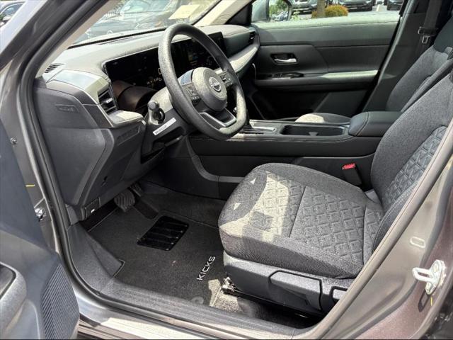 new 2025 Nissan Kicks car, priced at $26,555