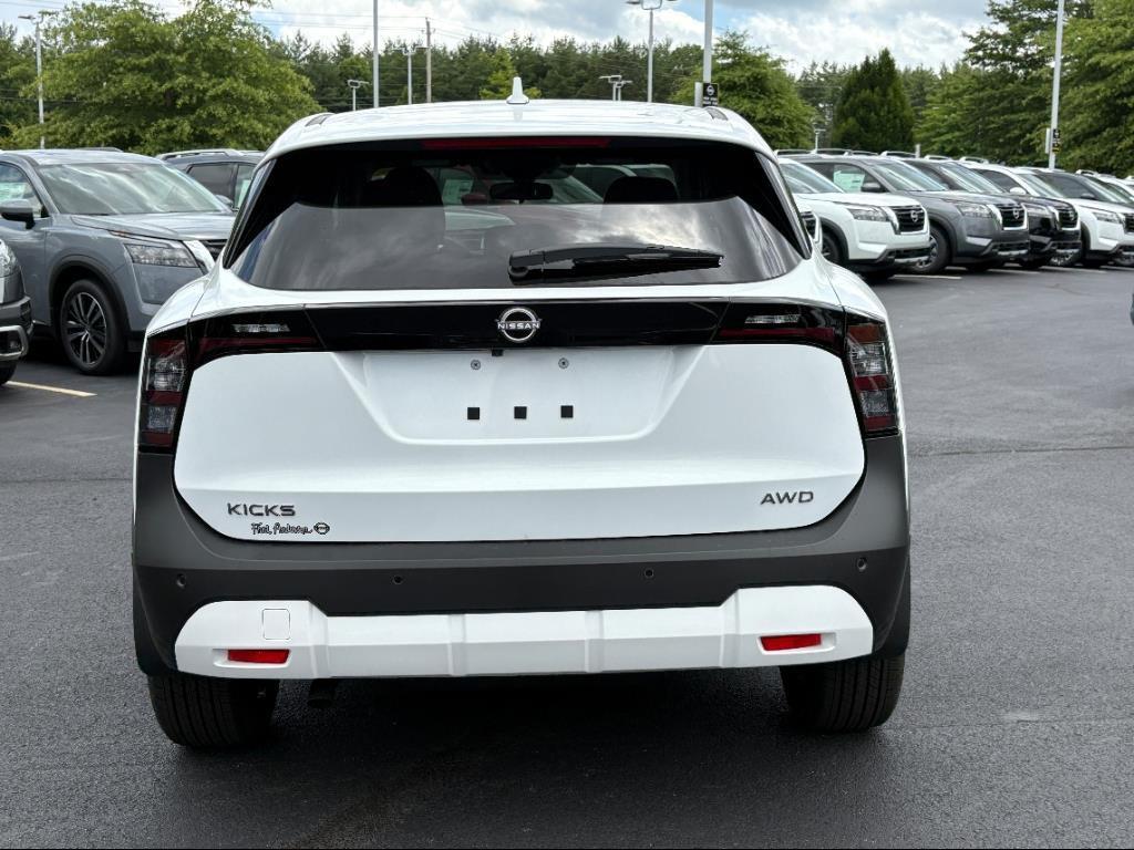 new 2025 Nissan Kicks car, priced at $26,555
