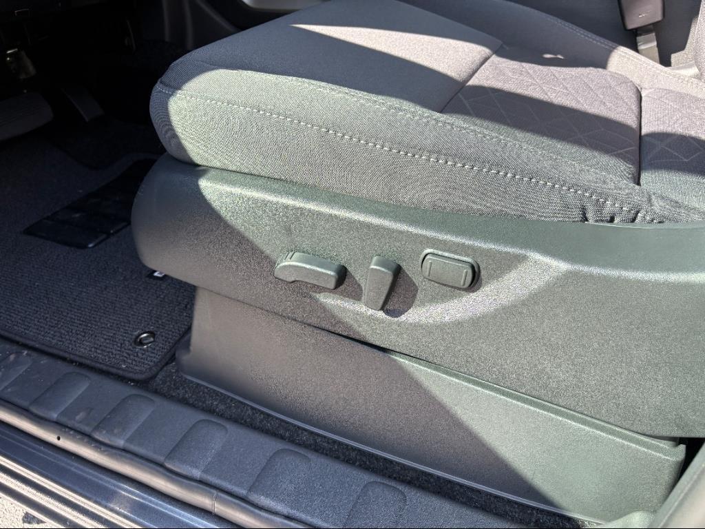 new 2025 Nissan Frontier car, priced at $38,861