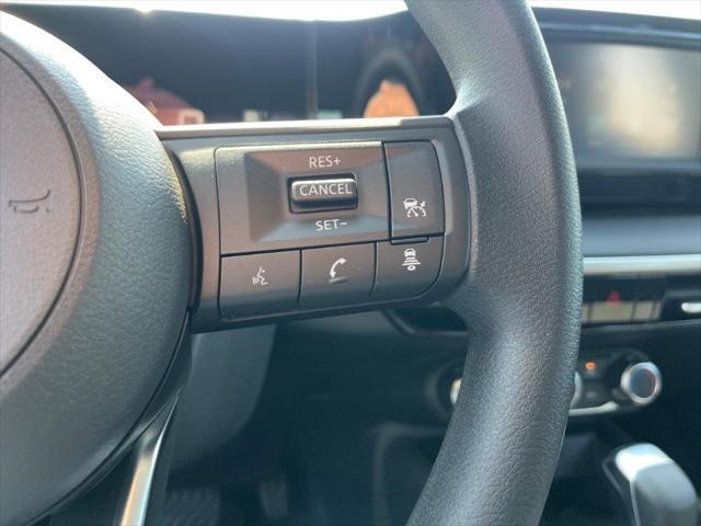new 2025 Nissan Kicks car, priced at $24,015