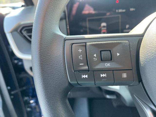new 2025 Nissan Kicks car, priced at $24,015