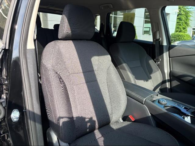 used 2025 Nissan Rogue car, priced at $28,012