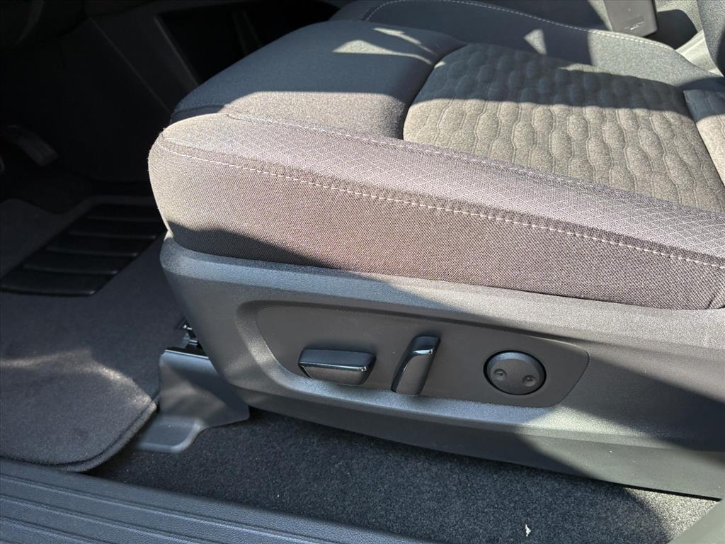 new 2025 Nissan Pathfinder car, priced at $41,895