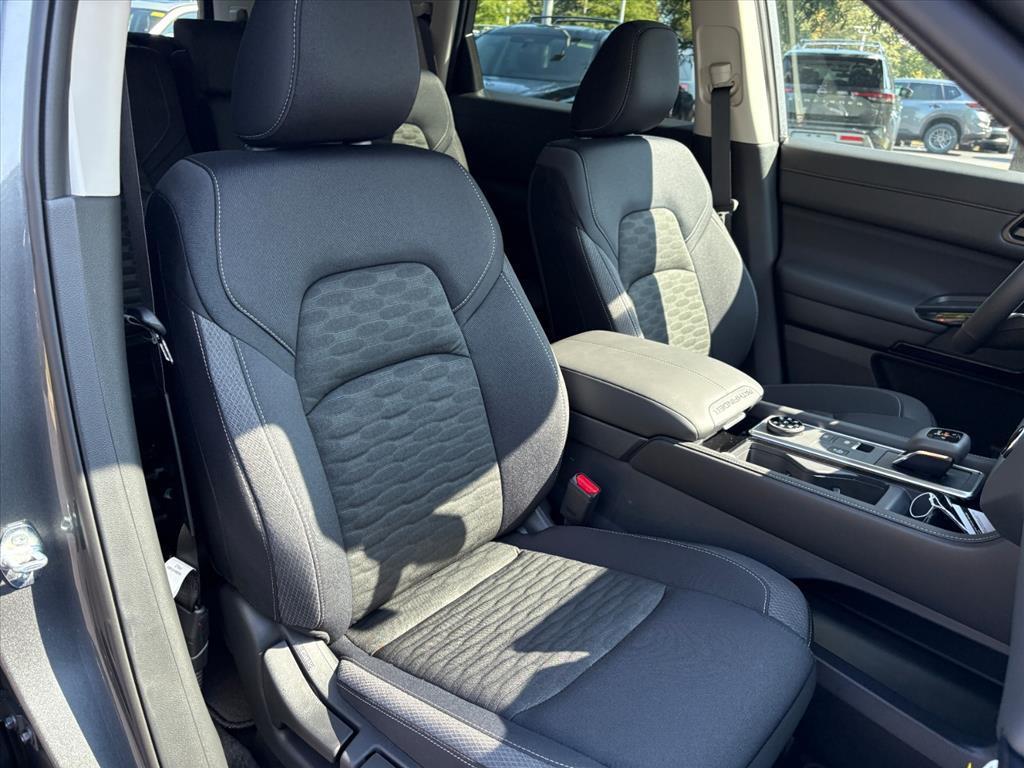 new 2025 Nissan Pathfinder car, priced at $41,895