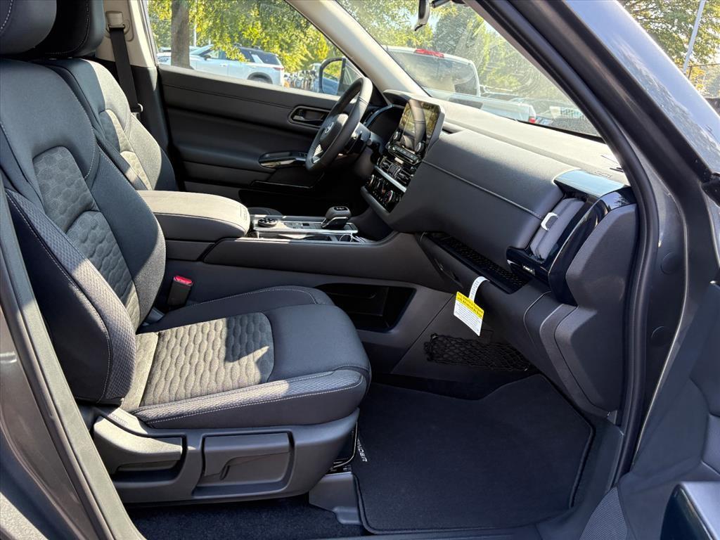 new 2025 Nissan Pathfinder car, priced at $41,895
