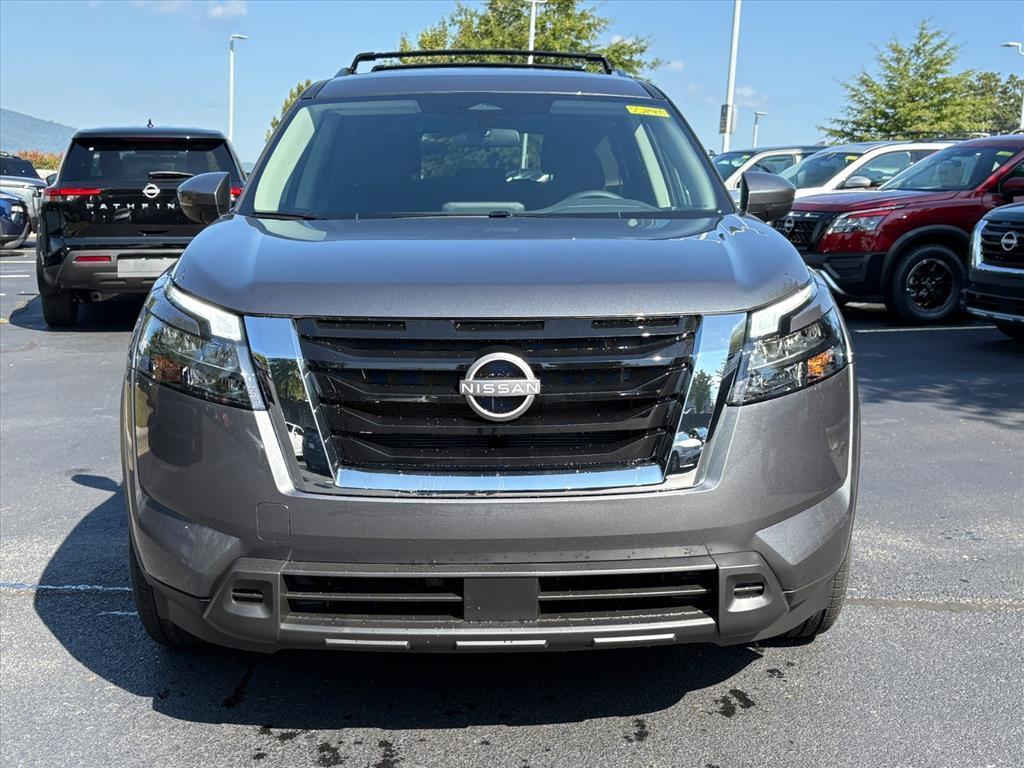 new 2025 Nissan Pathfinder car, priced at $41,895
