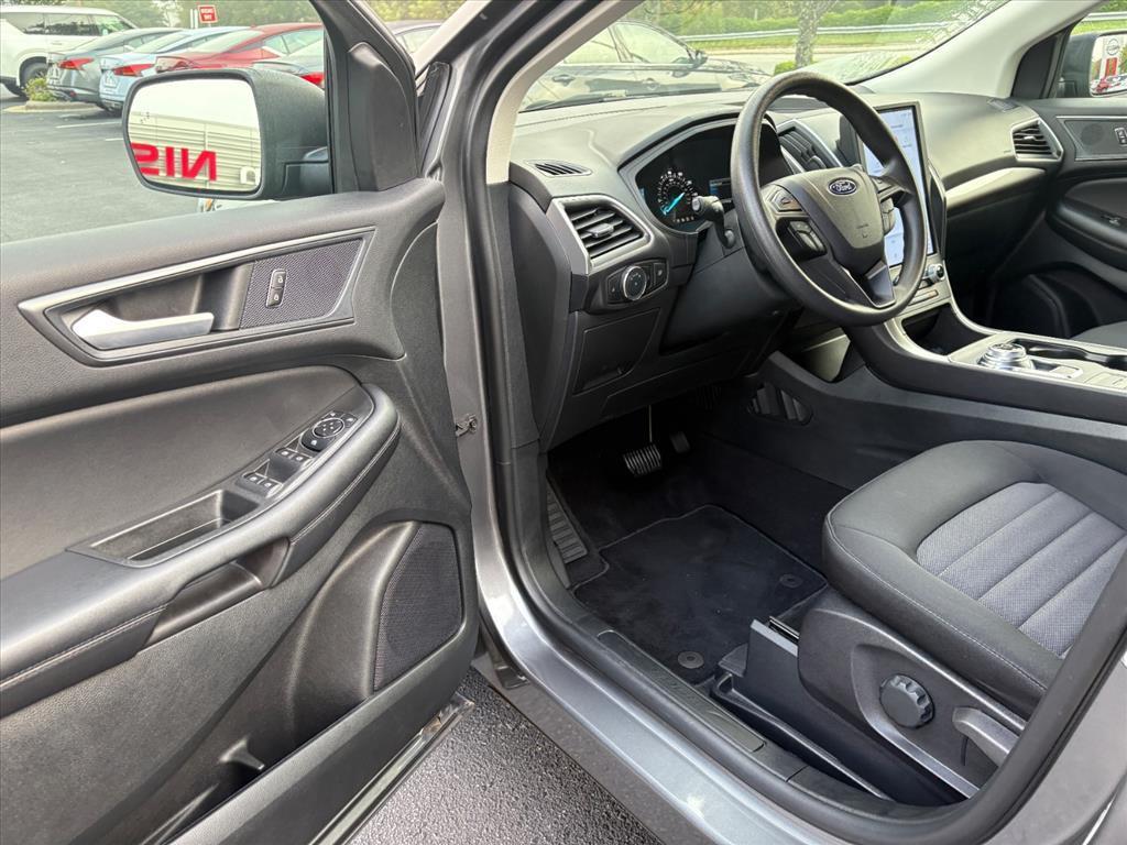 used 2024 Ford Edge car, priced at $27,317