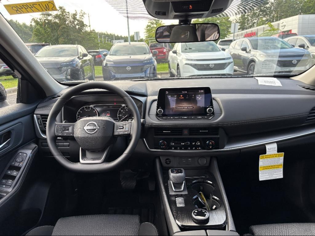 new 2025 Nissan Rogue car, priced at $32,234