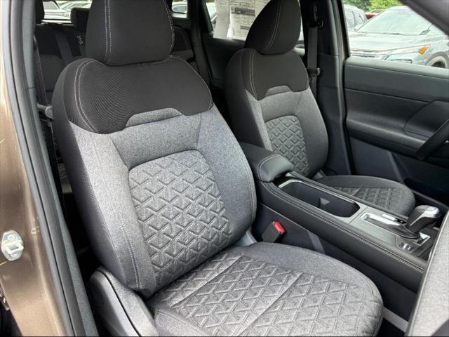 new 2025 Nissan Kicks car, priced at $26,555