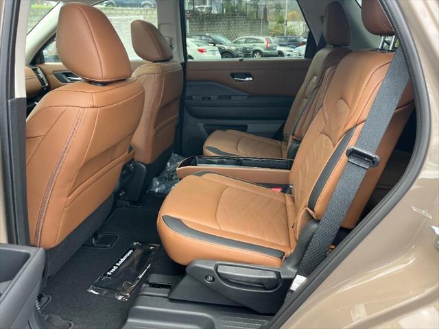 new 2025 Nissan Pathfinder car, priced at $49,965