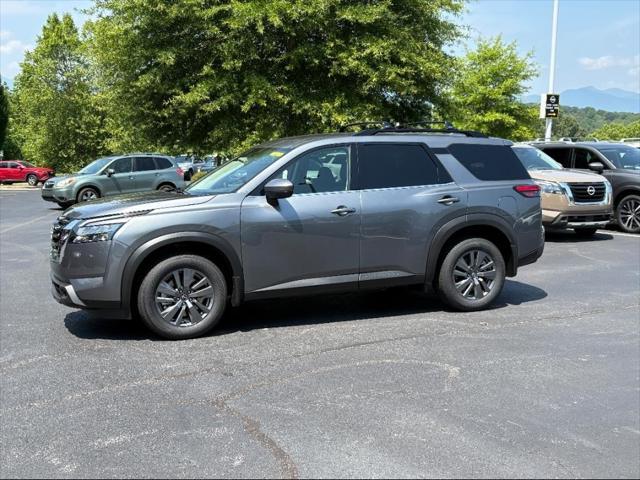 new 2025 Nissan Pathfinder car, priced at $41,368