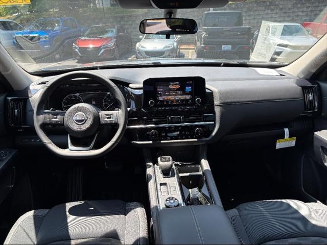 new 2025 Nissan Pathfinder car, priced at $41,368