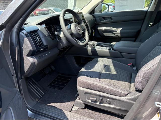 new 2025 Nissan Pathfinder car, priced at $41,368