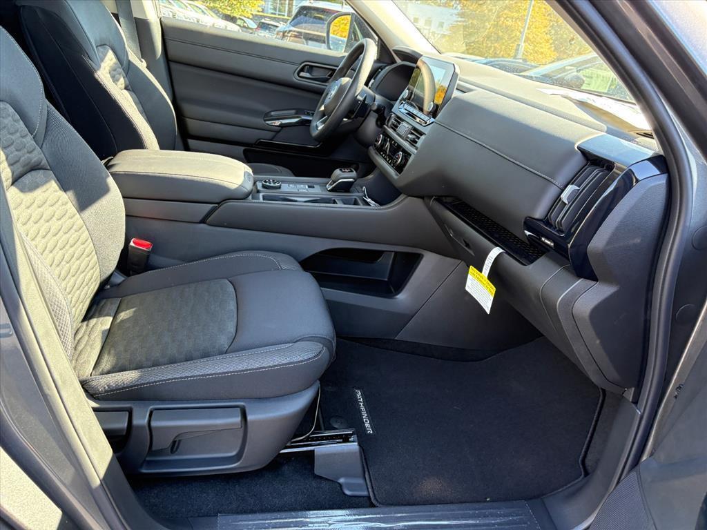 new 2025 Nissan Pathfinder car, priced at $33,371