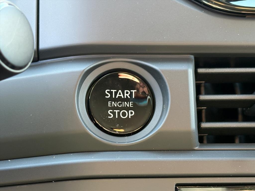 new 2025 Nissan Pathfinder car, priced at $33,371