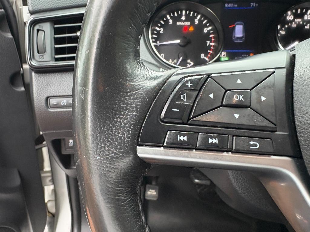 used 2019 Nissan Rogue car, priced at $13,215