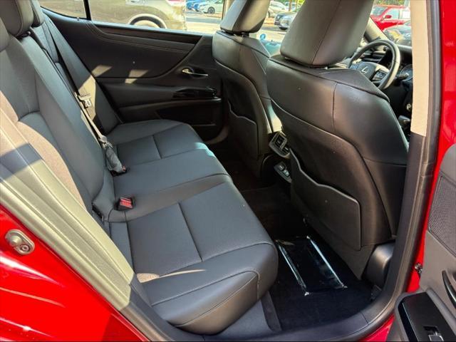 used 2024 Lexus ES 350 car, priced at $42,955