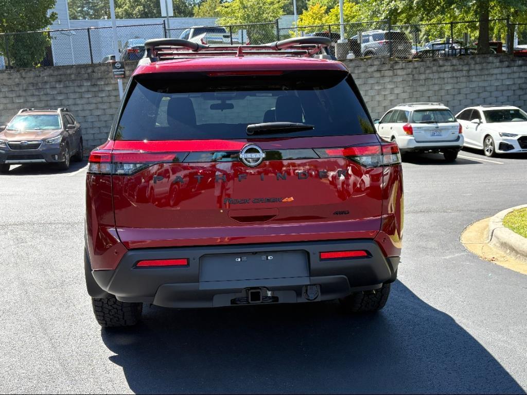 new 2025 Nissan Pathfinder car, priced at $39,584