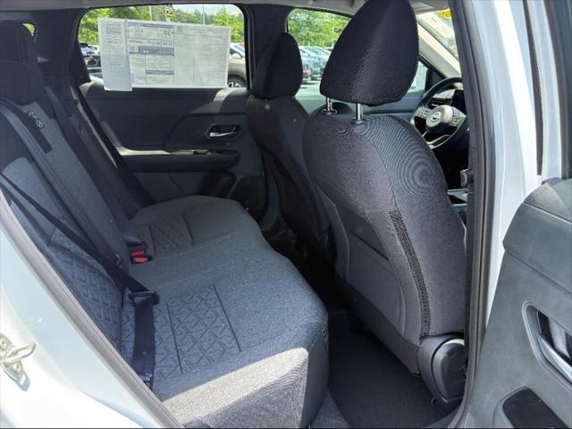 new 2025 Nissan Kicks car, priced at $24,403