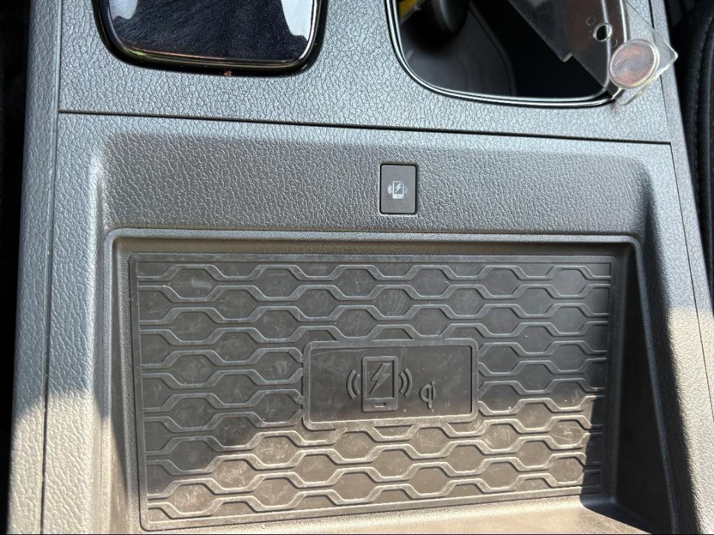 used 2022 Nissan Frontier car, priced at $35,736