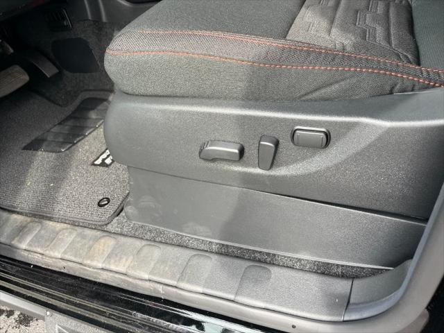 new 2025 Nissan Frontier car, priced at $42,799