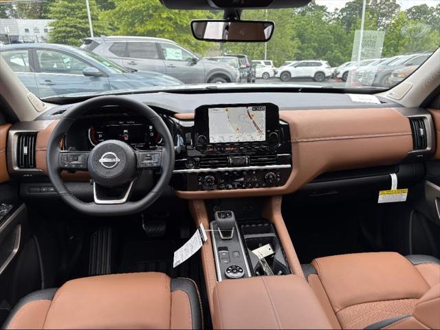 new 2025 Nissan Pathfinder car, priced at $51,407