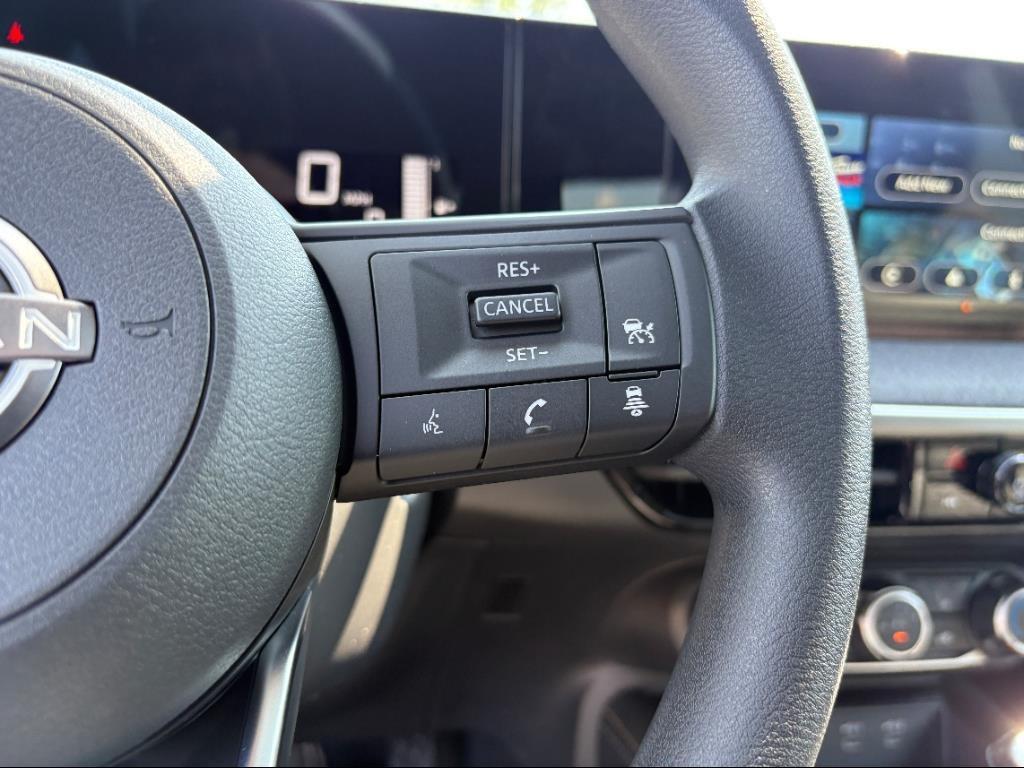 new 2025 Nissan Kicks car, priced at $27,292