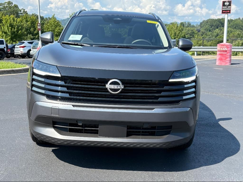 new 2025 Nissan Kicks car, priced at $27,292