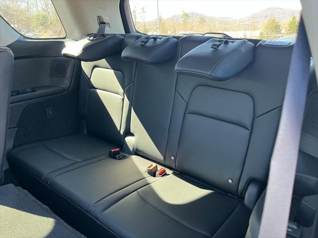 new 2025 Nissan Pathfinder car, priced at $49,841