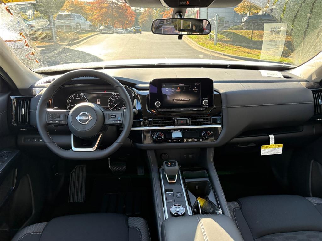 new 2025 Nissan Pathfinder car, priced at $36,978