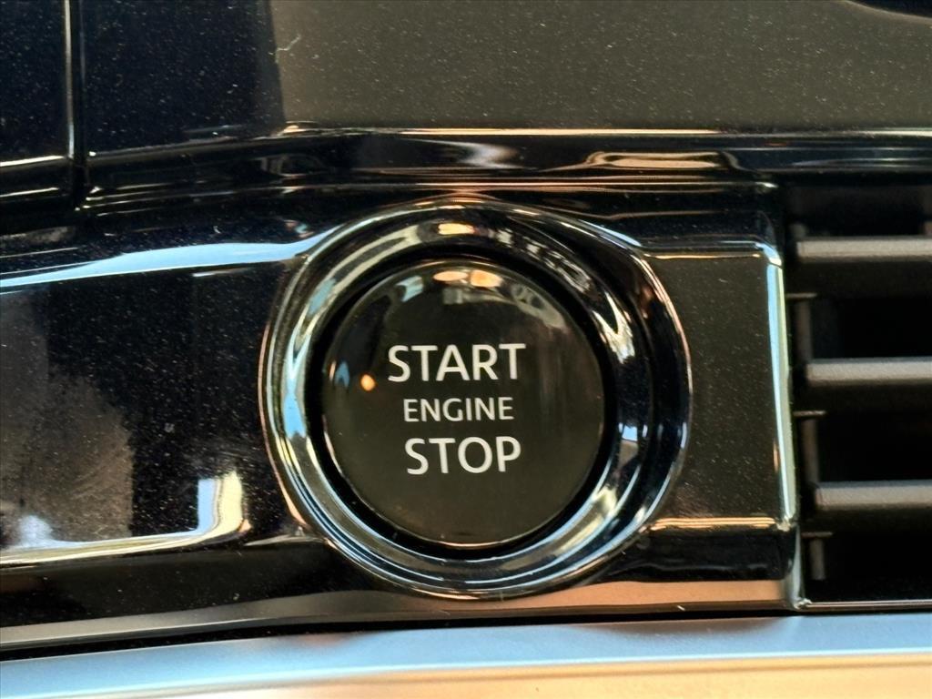 new 2025 Nissan Pathfinder car, priced at $36,978