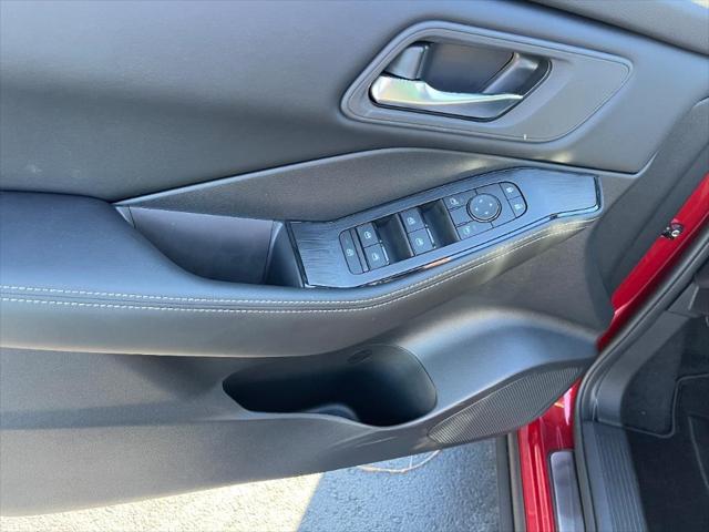 new 2025 Nissan Rogue car, priced at $32,727