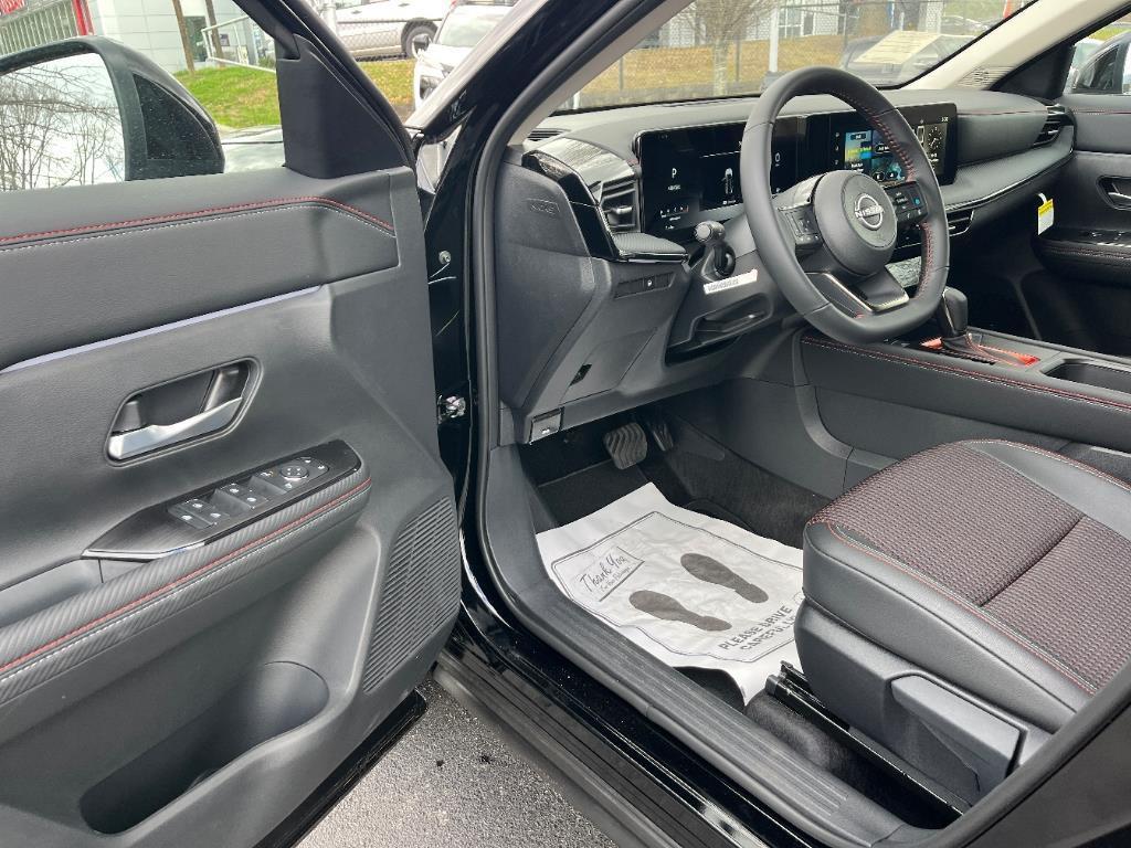 new 2025 Nissan Kicks car, priced at $27,848