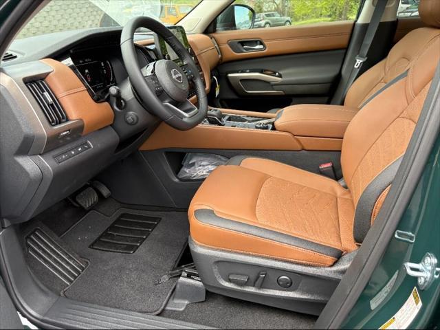 new 2025 Nissan Pathfinder car, priced at $50,589