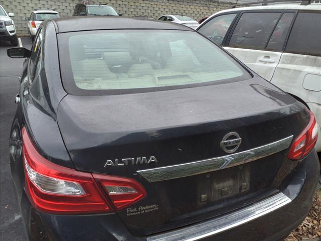 used 2017 Nissan Altima car