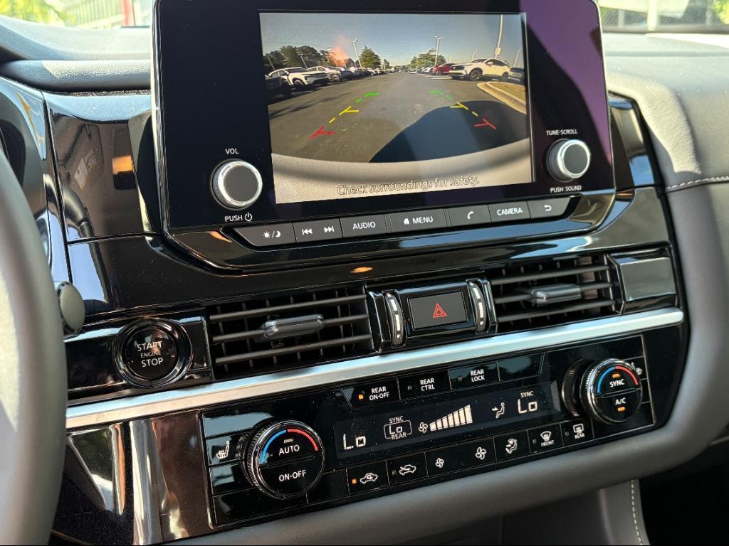 new 2025 Nissan Pathfinder car, priced at $36,184