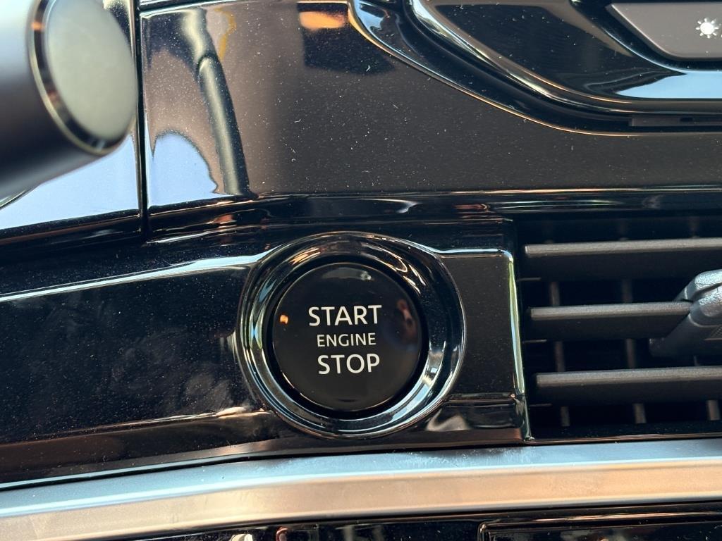 new 2025 Nissan Pathfinder car, priced at $36,184