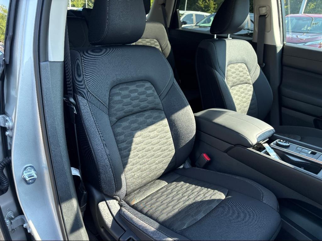new 2025 Nissan Pathfinder car, priced at $36,184