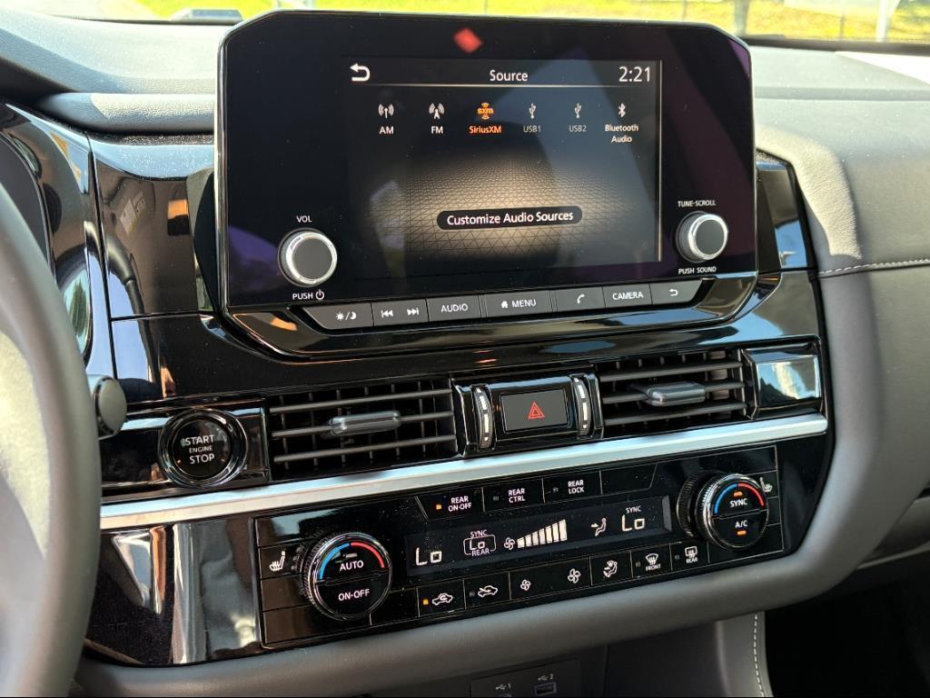 new 2025 Nissan Pathfinder car, priced at $36,184