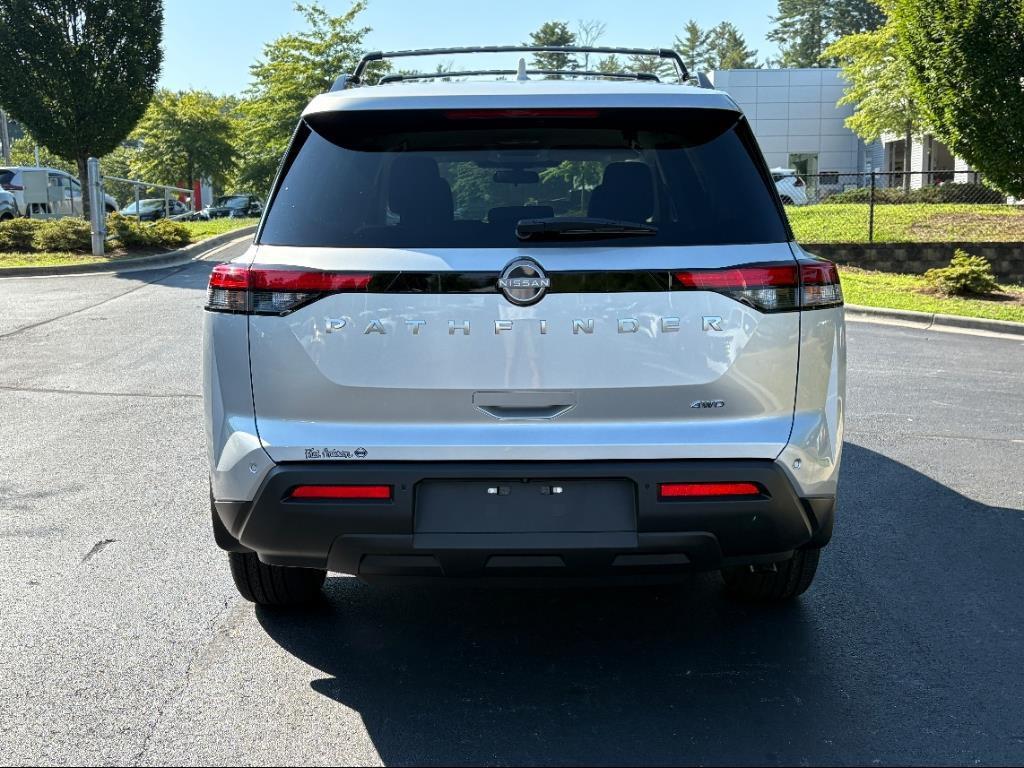 new 2025 Nissan Pathfinder car, priced at $36,184